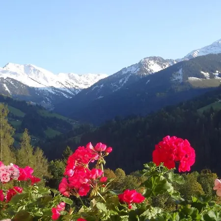 Gaestehaus Larch Casa di campagna *