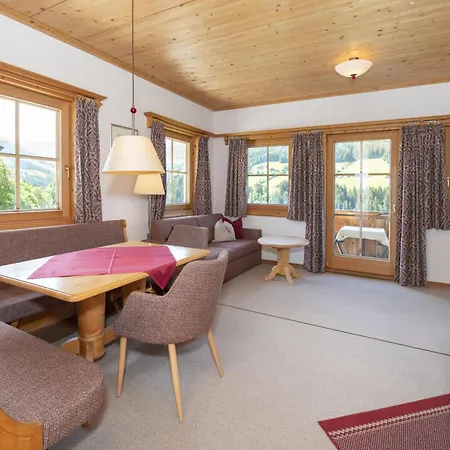 Gaestehaus Larch Alpbach