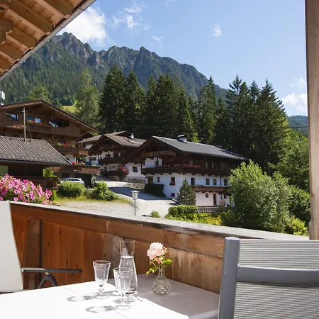 Gaestehaus Larch Casa di campagna Alpbach