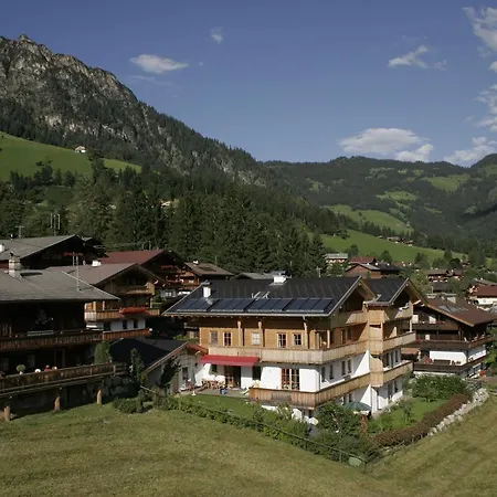 Gospodarstwo wiejskie Gaestehaus Larch Alpbach