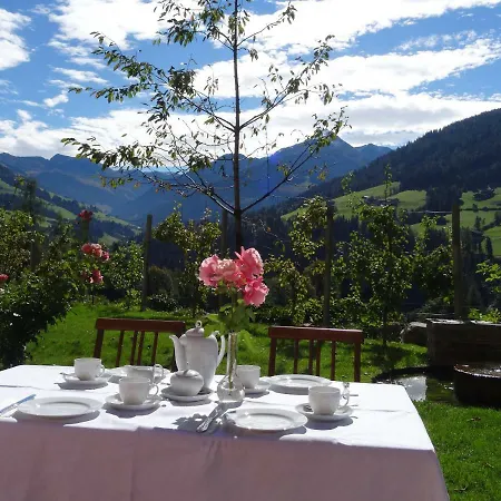 Gaestehaus Larch Casa di campagna