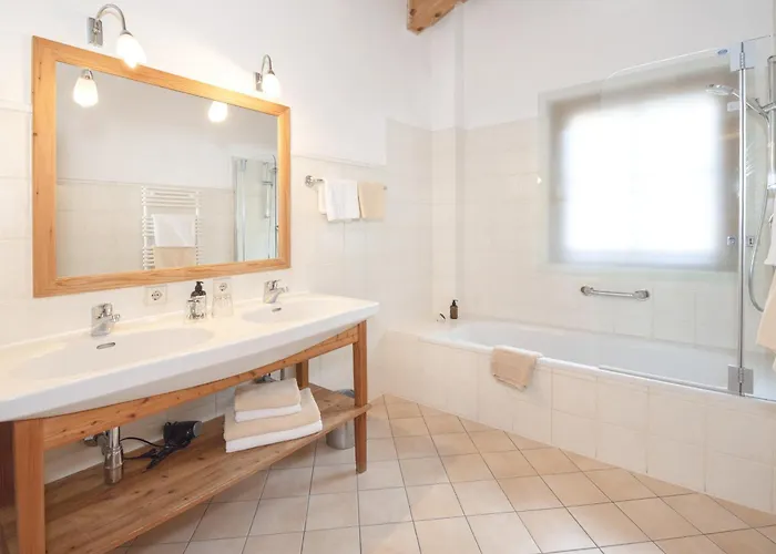 Hétvégi ház Gaestehaus Larch