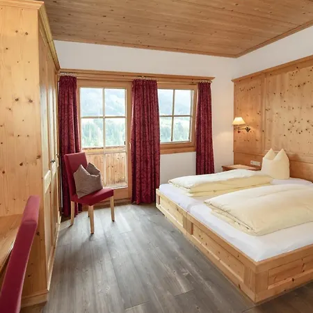 בית כפרי Gaestehaus Larch